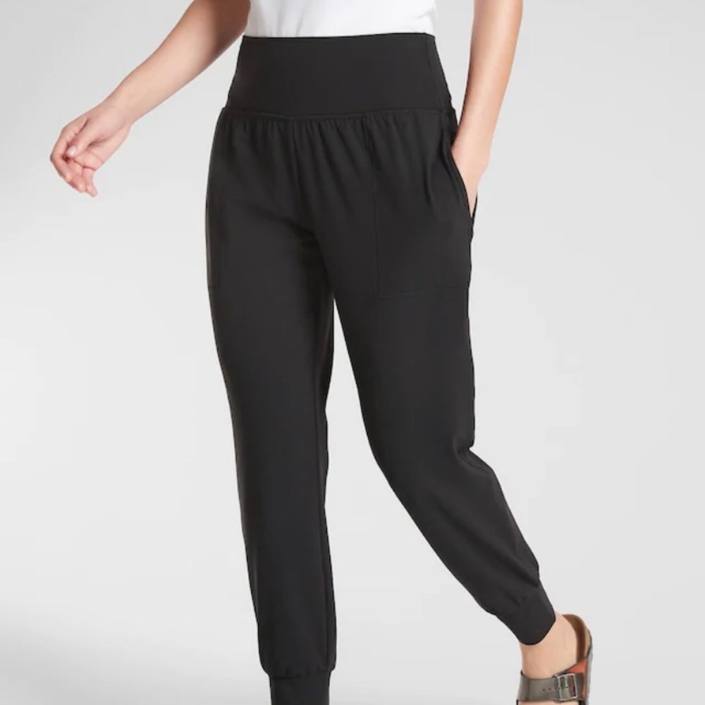 Athleta Salutation Jogger Size XS